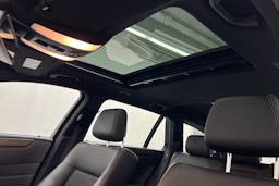 Harmaa Mercedes-Benz E 2015 kuva 26.