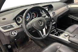 musta Mercedes-Benz E 2015 kuva 7.