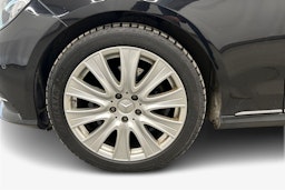 musta Mercedes-Benz E 2015 kuva 11.