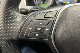 musta Mercedes-Benz E 2015 kuva 22.