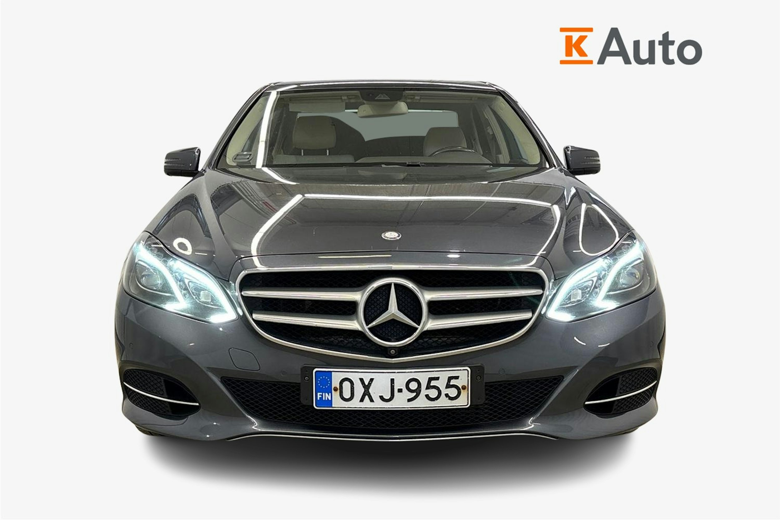 harmaa Mercedes-Benz E 2015 kuva 5.