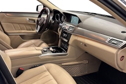 harmaa Mercedes-Benz E 2015 kuva 10.