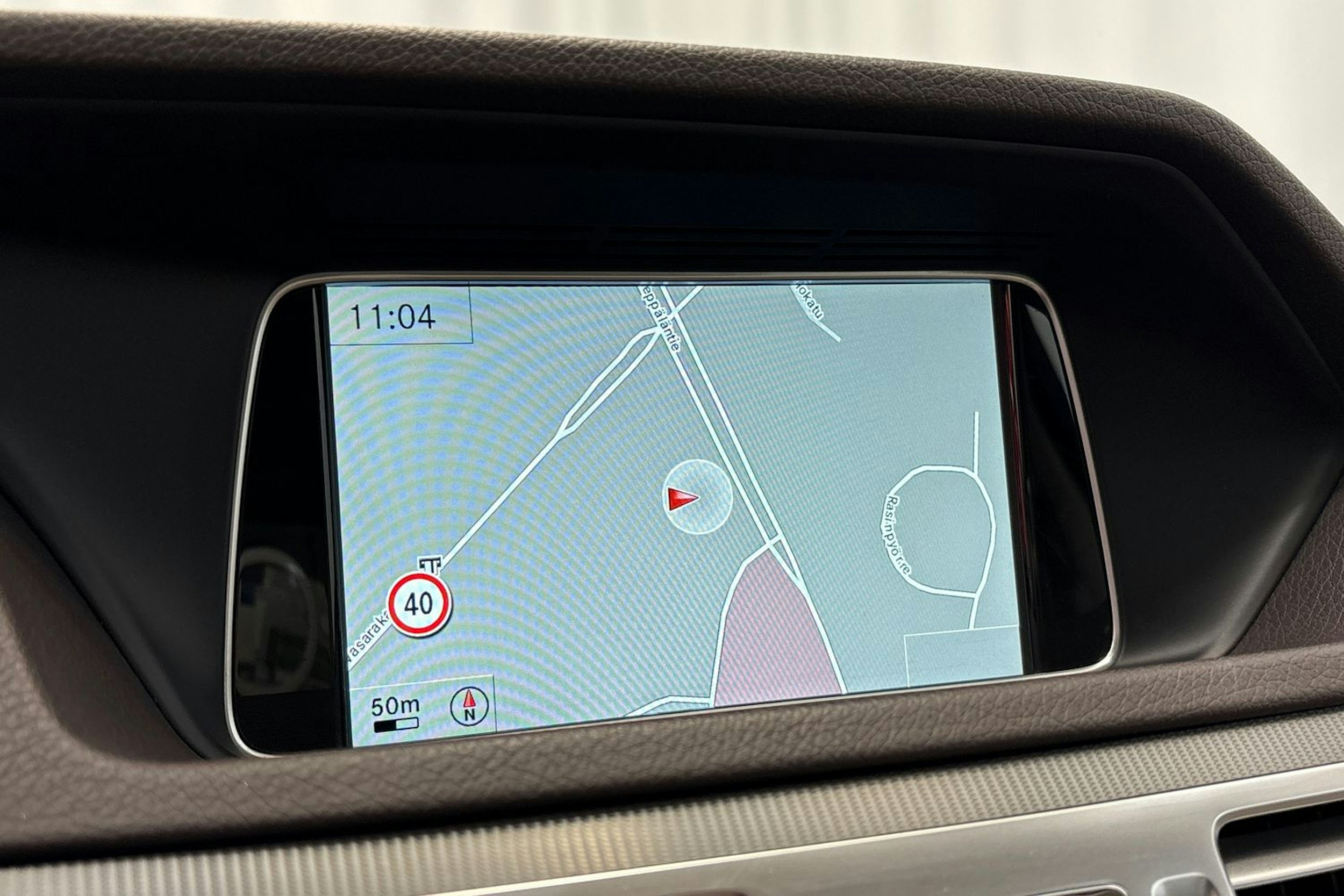 harmaa Mercedes-Benz E 2015 kuva 22.