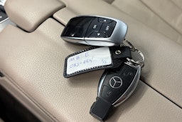 harmaa Mercedes-Benz E 2015 kuva 30.