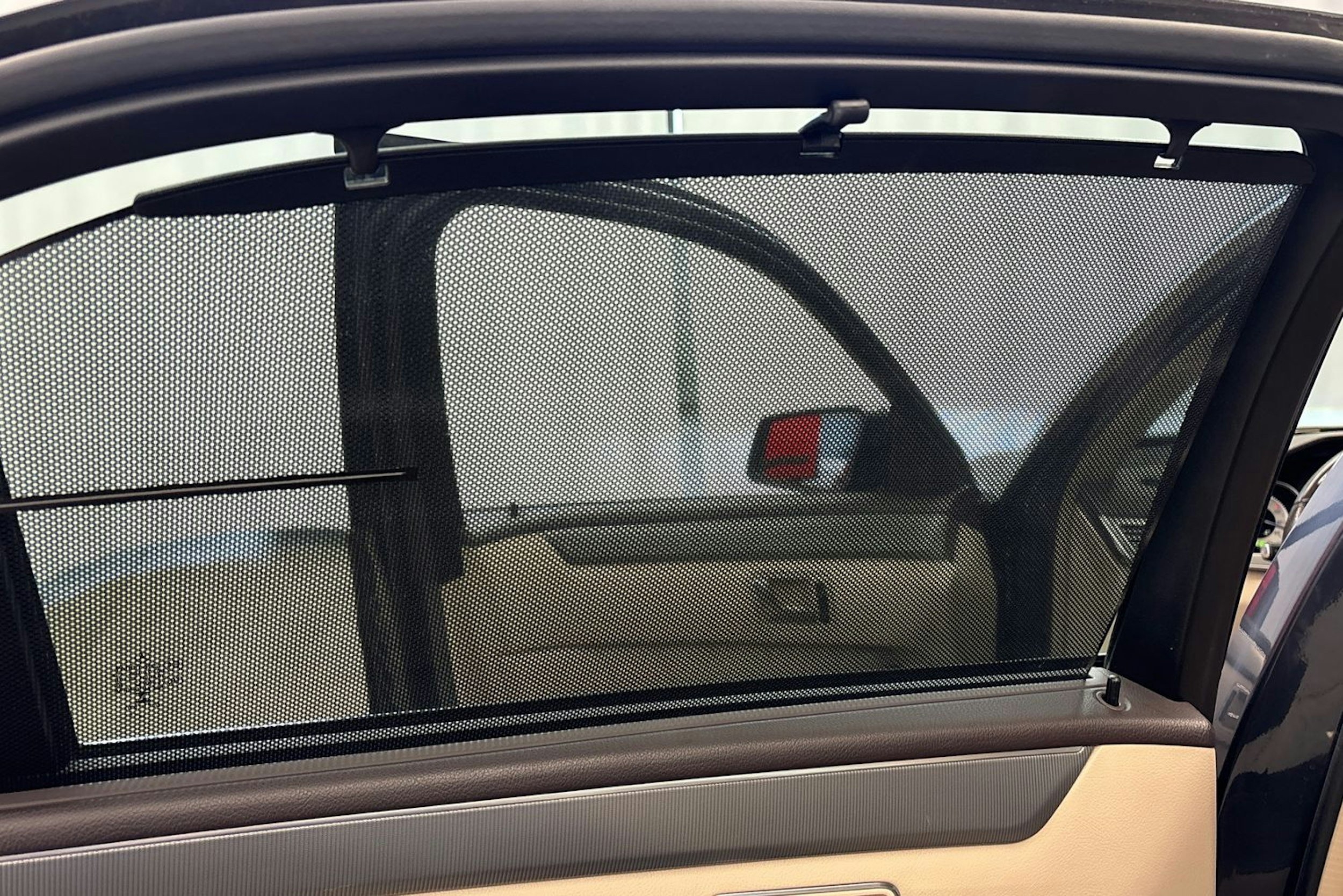 harmaa Mercedes-Benz E 2015 kuva 35.