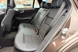 ruskea (beige) Mercedes-Benz E 2015 kuva 5.