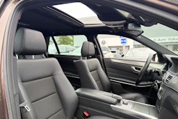 ruskea (beige) Mercedes-Benz E 2015 kuva 7.