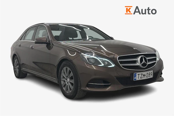 Mercedes-Benz E 220 BlueTec A Premium Business