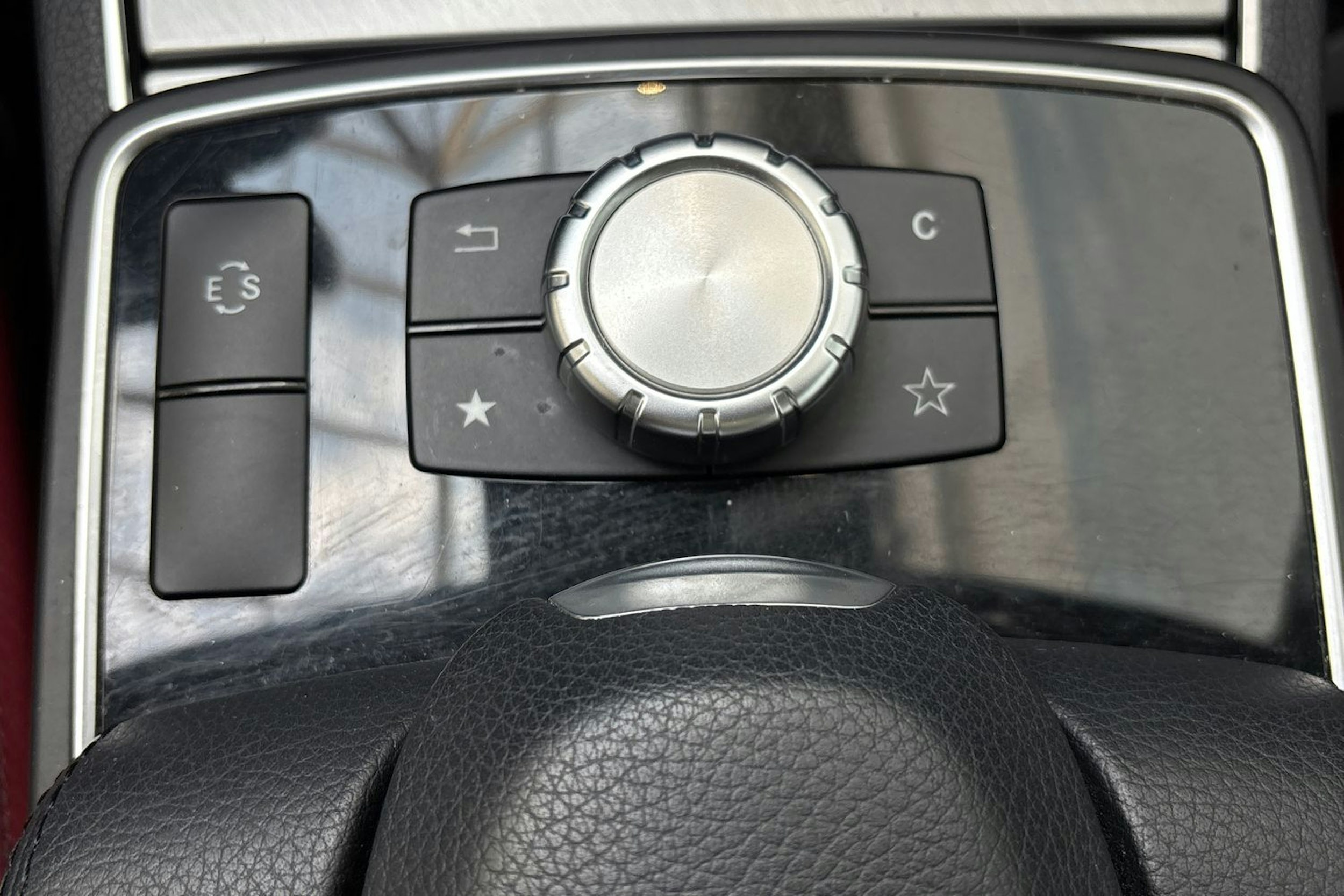 valkoinen Mercedes-Benz E 2015 kuva 32.
