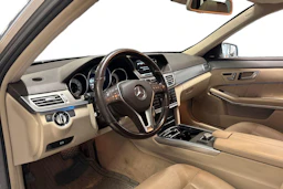 harmaa Mercedes-Benz E 2015 kuva 3.