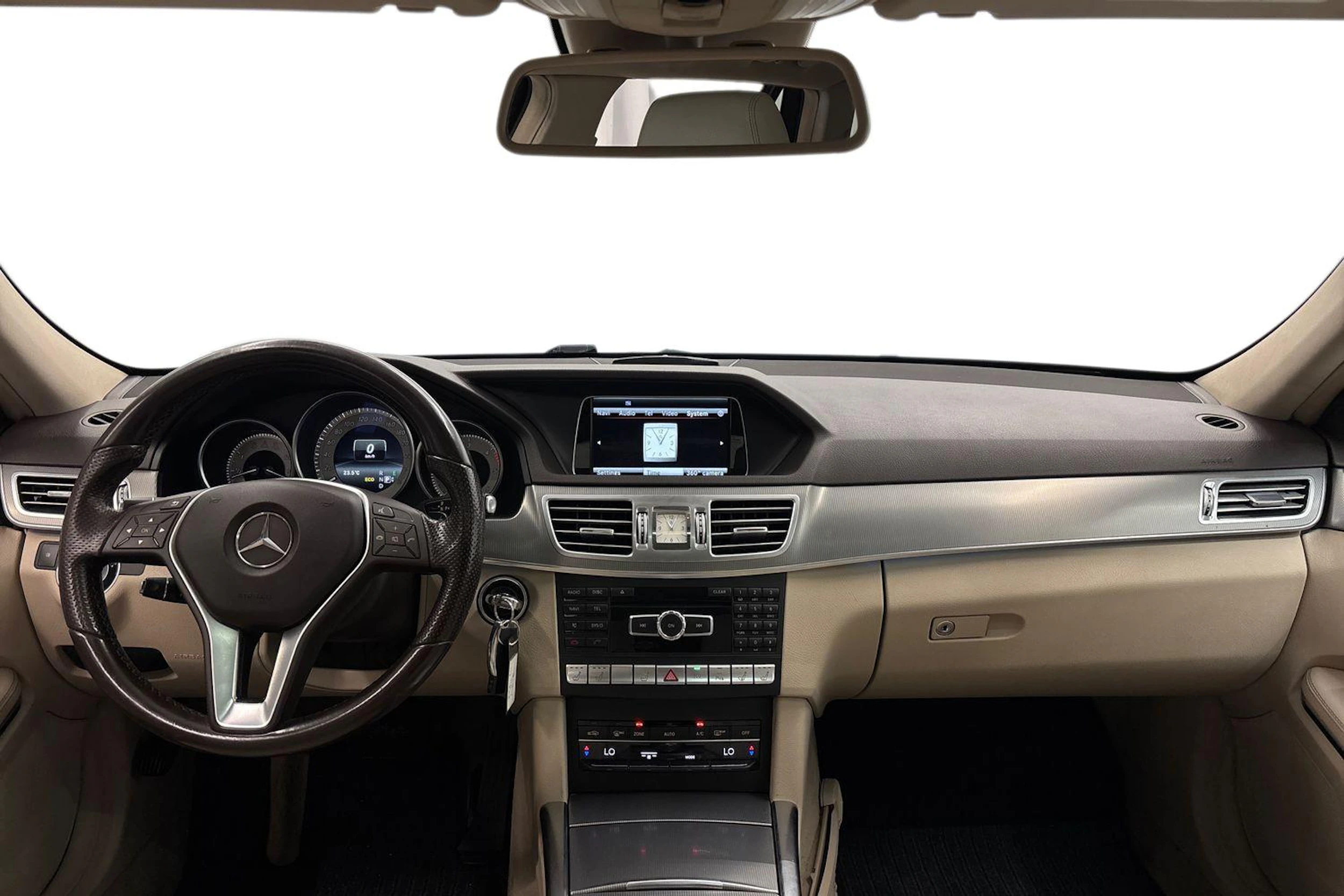 harmaa Mercedes-Benz E 2015 kuva 7.