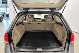 harmaa Mercedes-Benz E 2015 kuva 10.