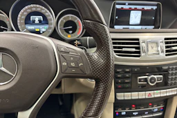 harmaa Mercedes-Benz E 2015 kuva 13.