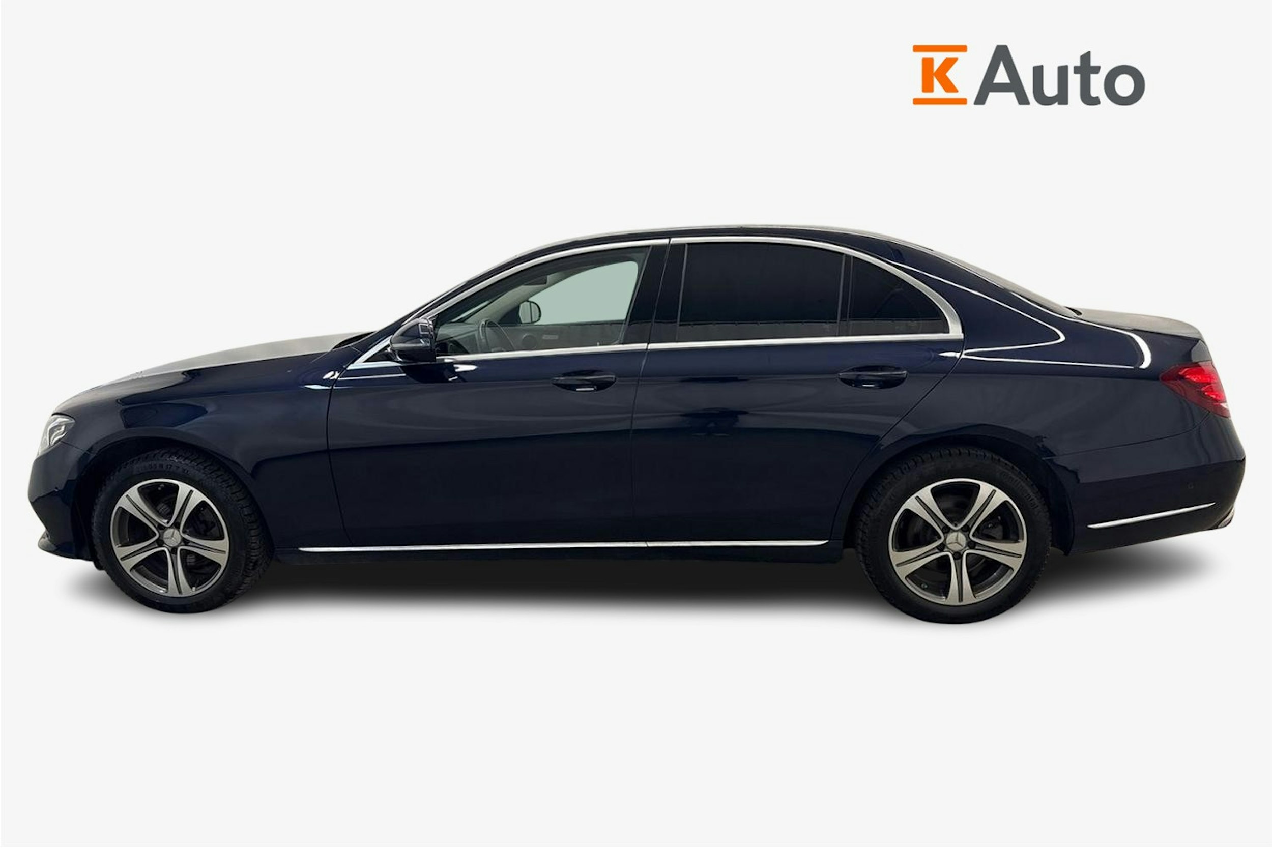 met. sininen Mercedes-Benz E 2017 kuva 6.