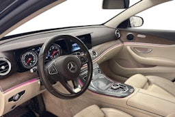 met. sininen Mercedes-Benz E 2017 kuva 7.