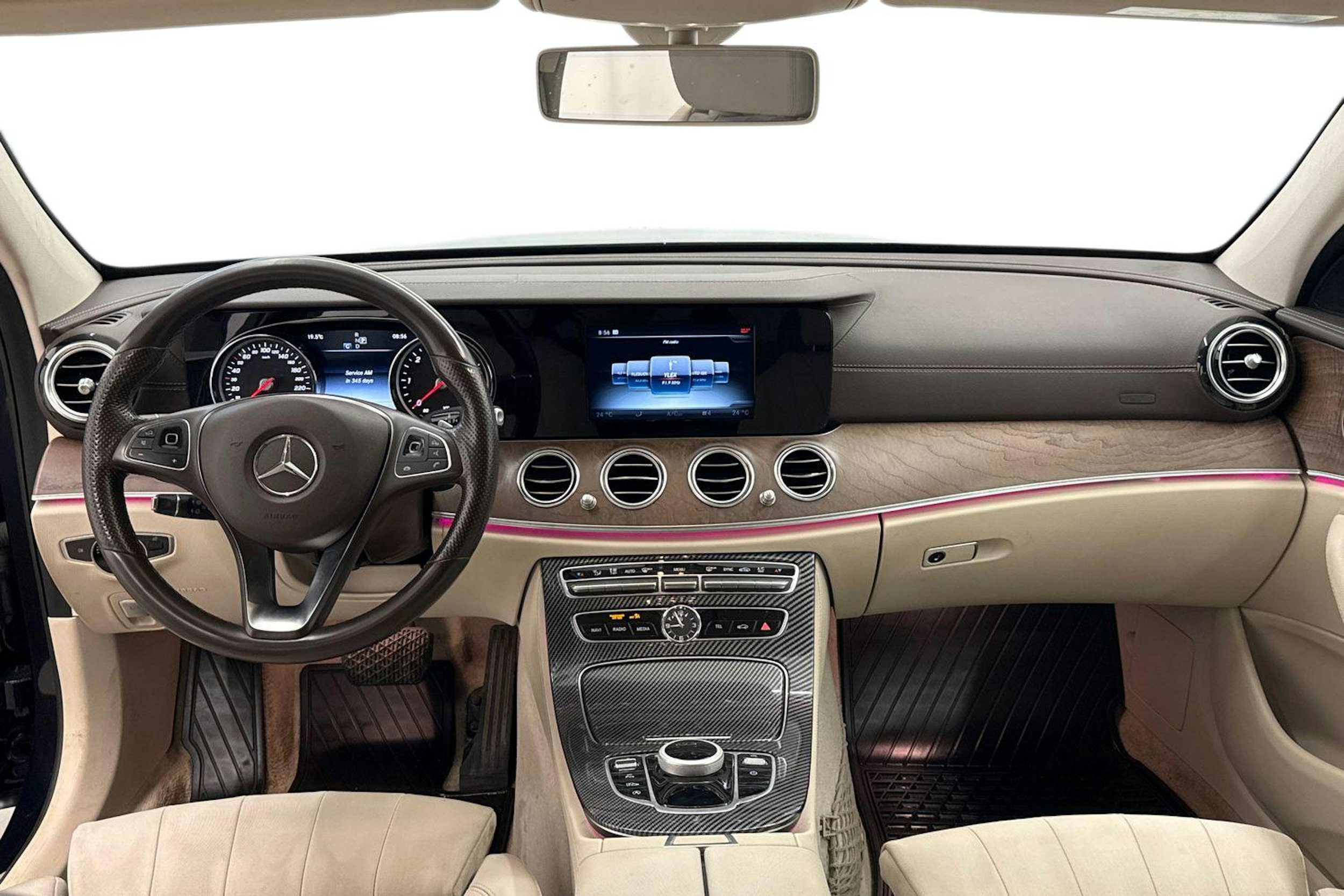 met. sininen Mercedes-Benz E 2017 kuva 9.