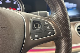 met. sininen Mercedes-Benz E 2017 kuva 17.