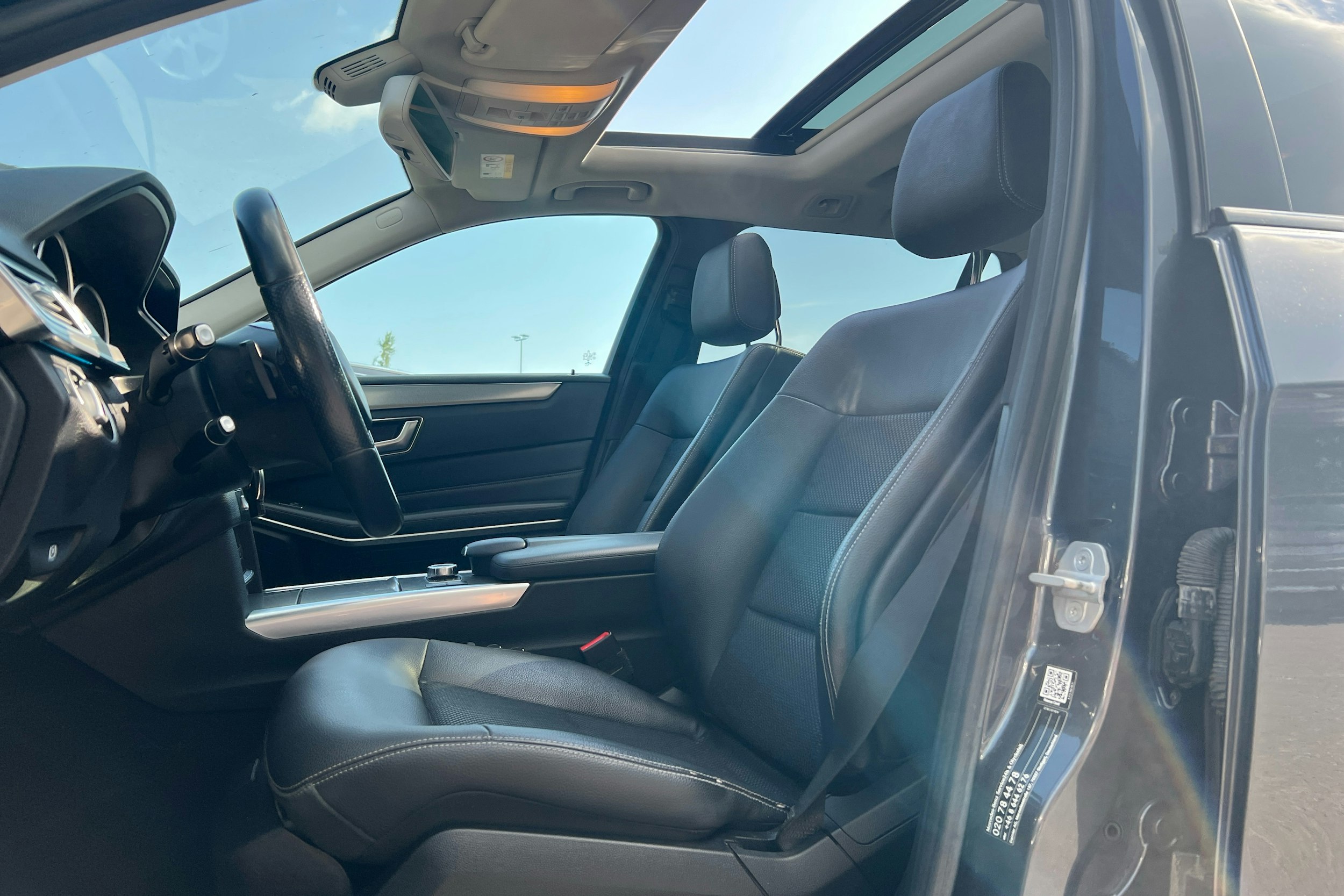 harmaa Mercedes-Benz E 2016 kuva 3.