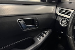 harmaa Mercedes-Benz E 2016 kuva 19.