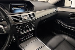 harmaa Mercedes-Benz E 2016 kuva 21.