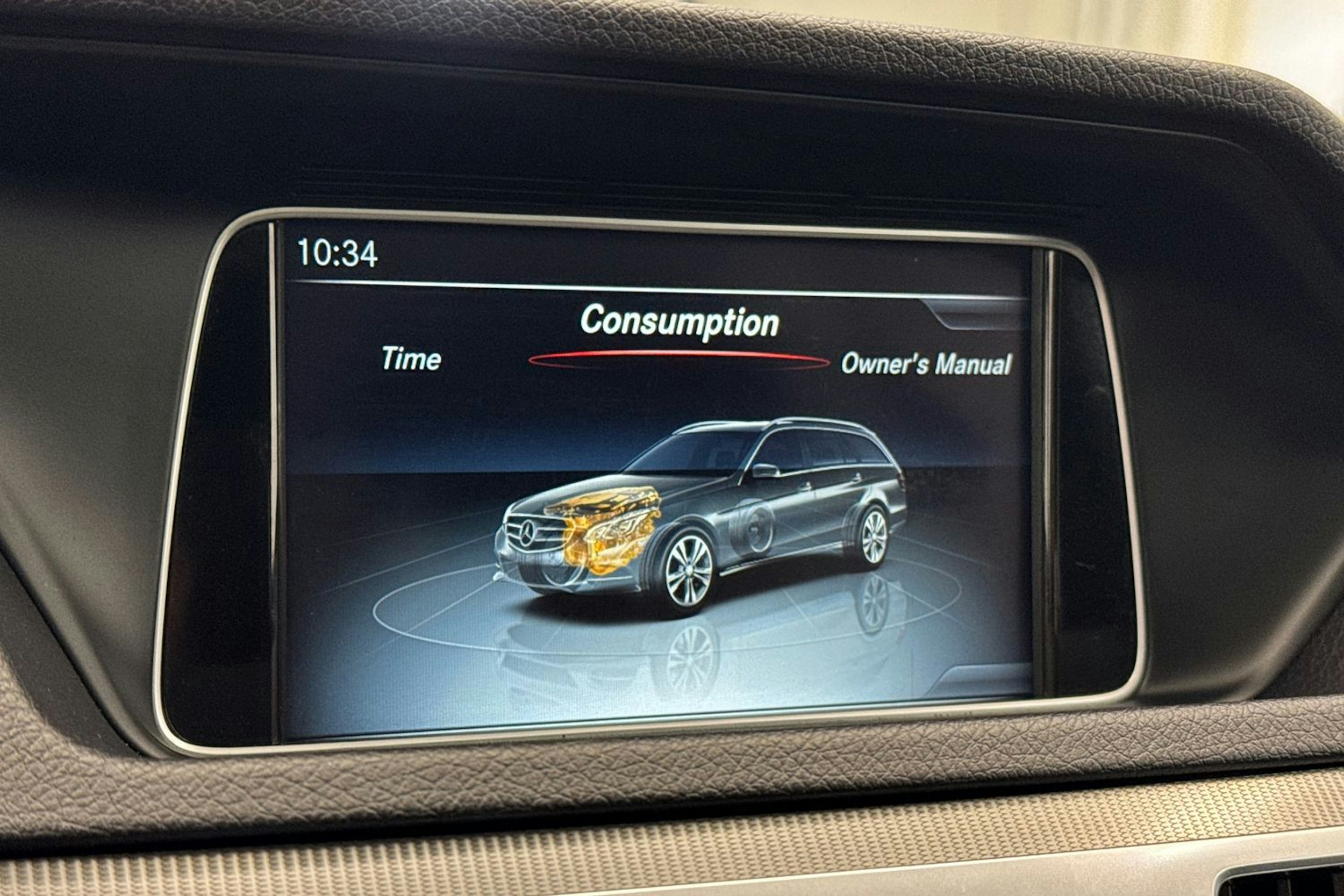 harmaa Mercedes-Benz E 2016 kuva 26.