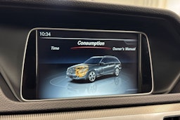 harmaa Mercedes-Benz E 2016 kuva 26.