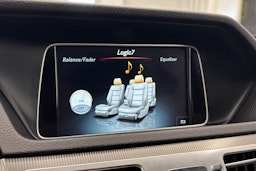 harmaa Mercedes-Benz E 2016 kuva 29.