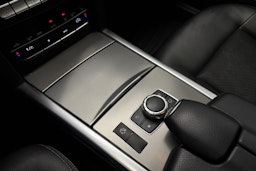 harmaa Mercedes-Benz E 2016 kuva 32.