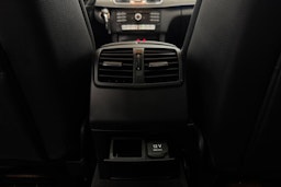 harmaa Mercedes-Benz E 2016 kuva 36.