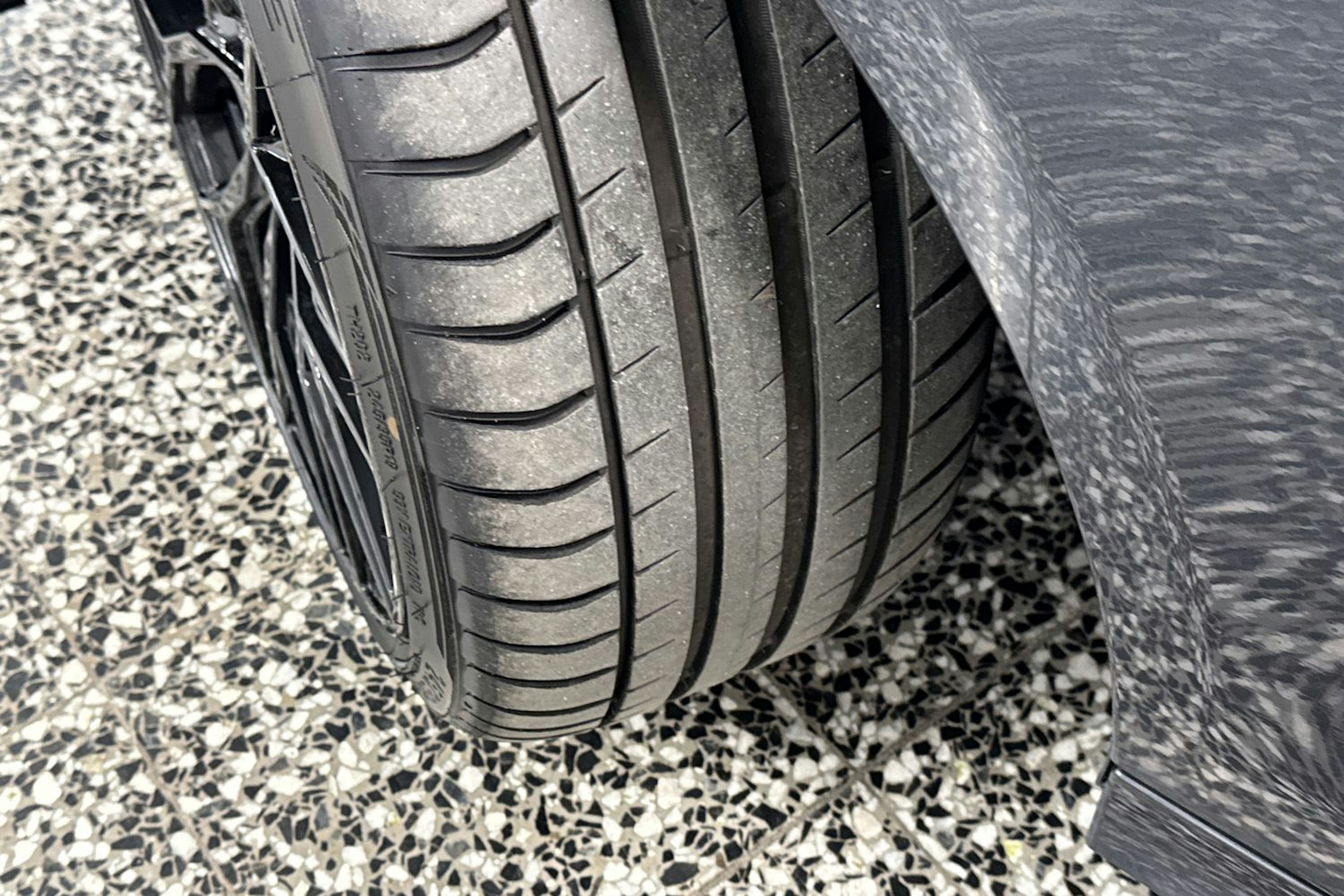 harmaa Mercedes-Benz E 2016 kuva 39.