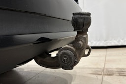 musta Mercedes-Benz E 2016 kuva 17.