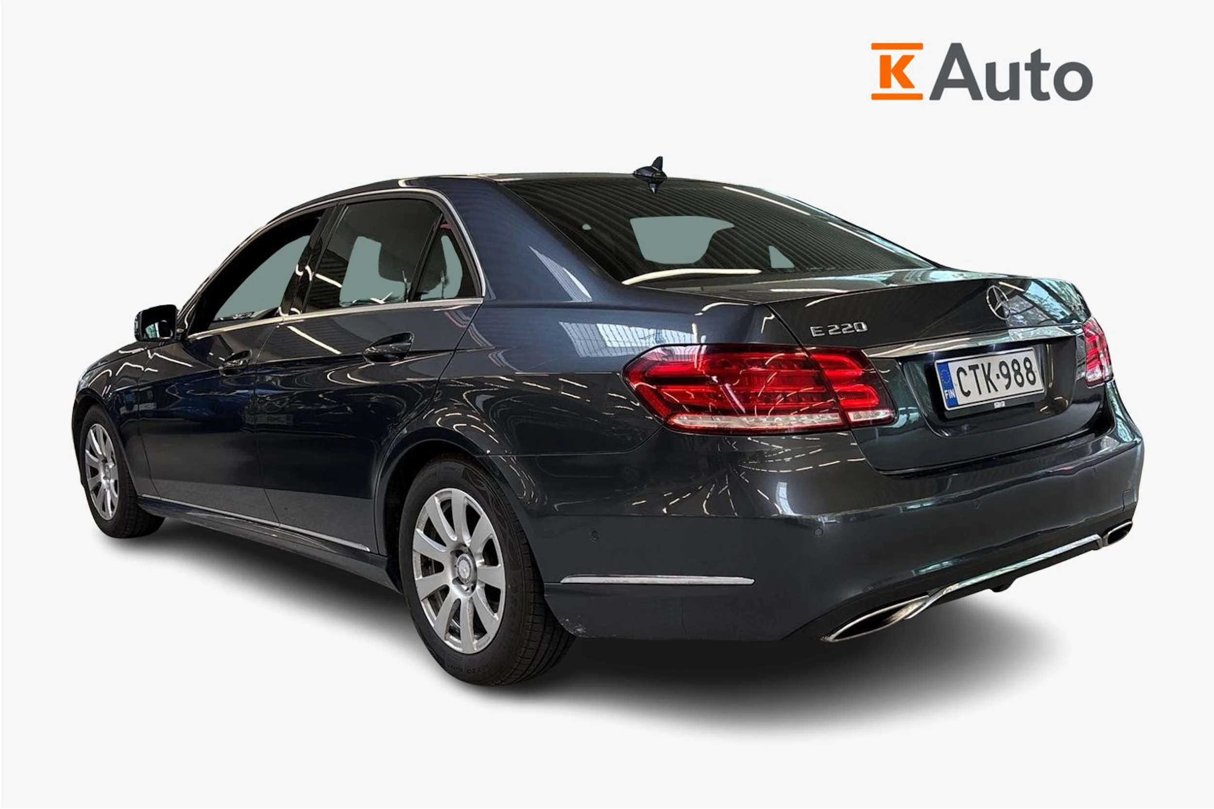 Harmaa Mercedes-Benz E 2016 kuva 2.