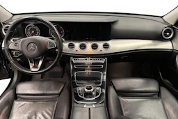 musta Mercedes-Benz E 2016 kuva 7.