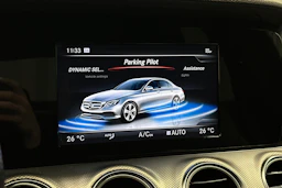 musta Mercedes-Benz E 2016 kuva 19.