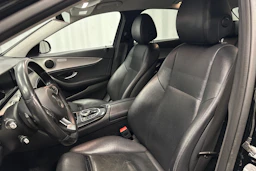 musta Mercedes-Benz E 2016 kuva 33.