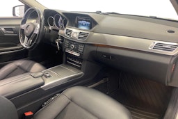 valkoinen Mercedes-Benz E 2016 kuva 8.