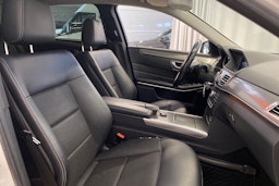valkoinen Mercedes-Benz E 2016 kuva 12.