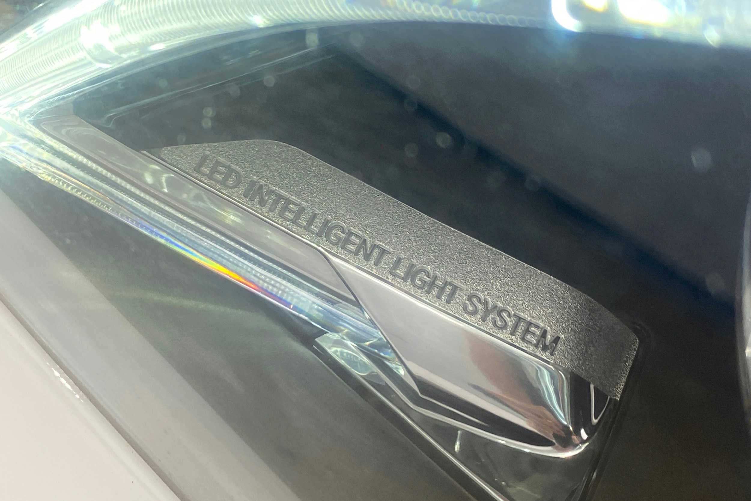valkoinen Mercedes-Benz E 2016 kuva 30.