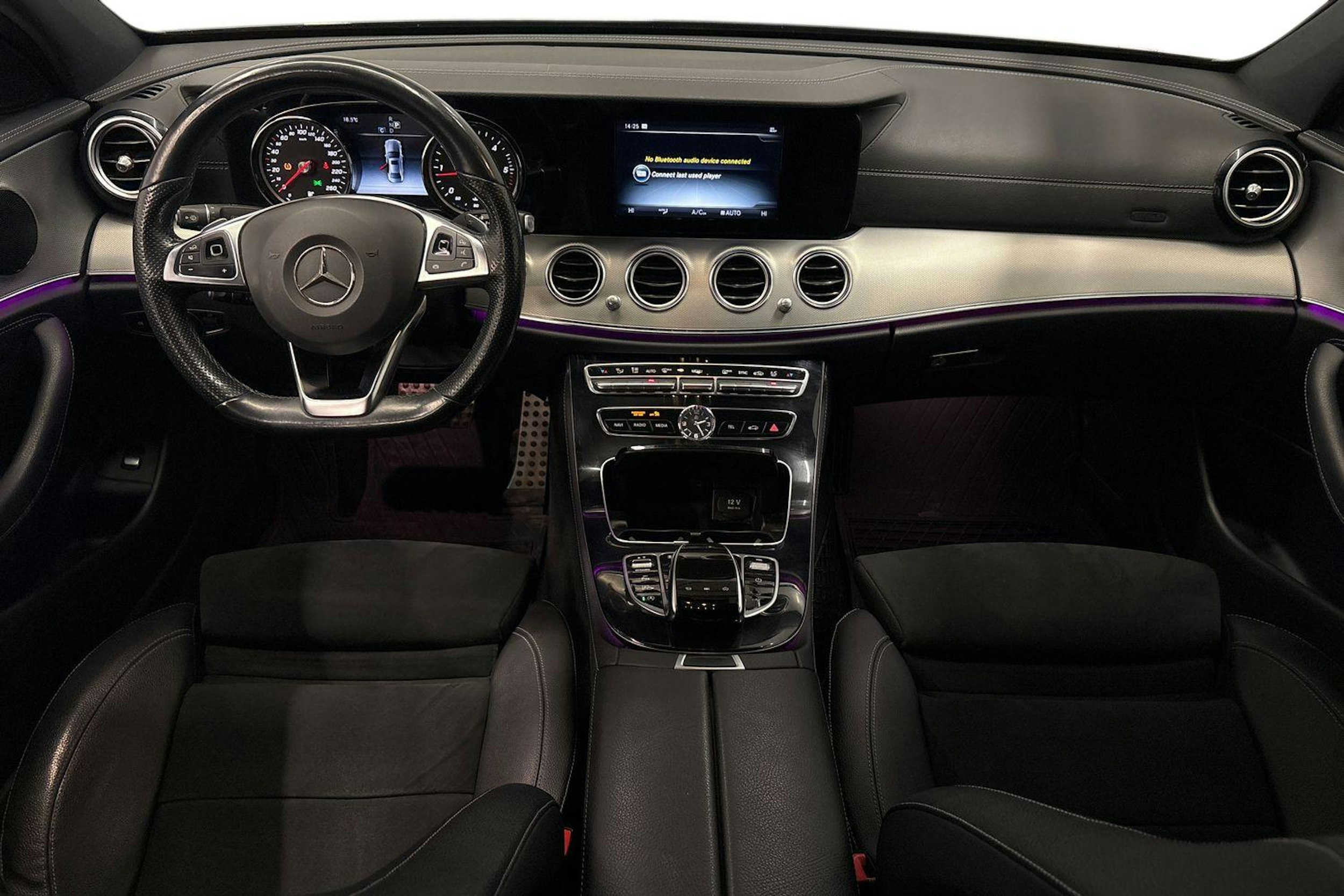 vihreä Mercedes-Benz E 2016 kuva 9.