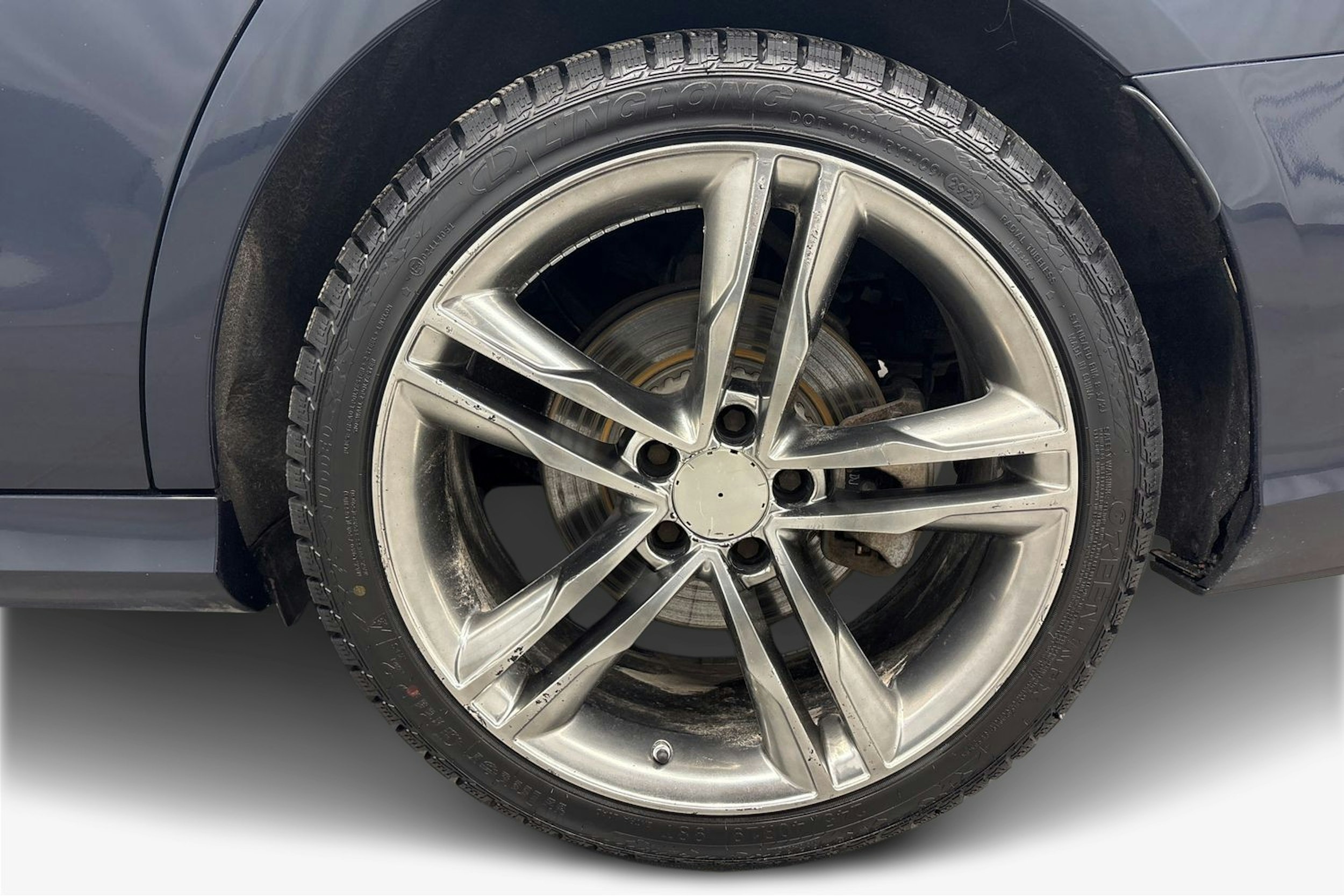 vihreä Mercedes-Benz E 2016 kuva 11.