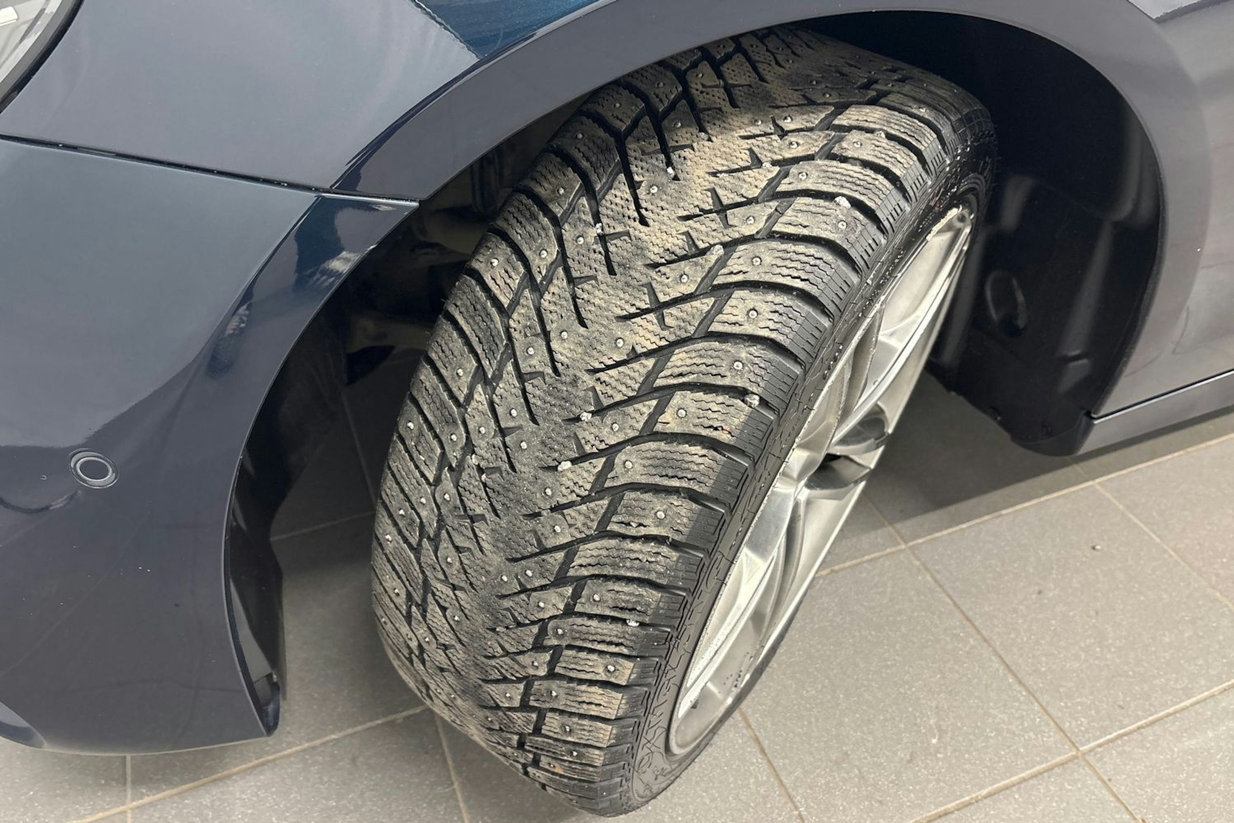 vihreä Mercedes-Benz E 2016 kuva 13.