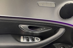 vihreä Mercedes-Benz E 2016 kuva 17.