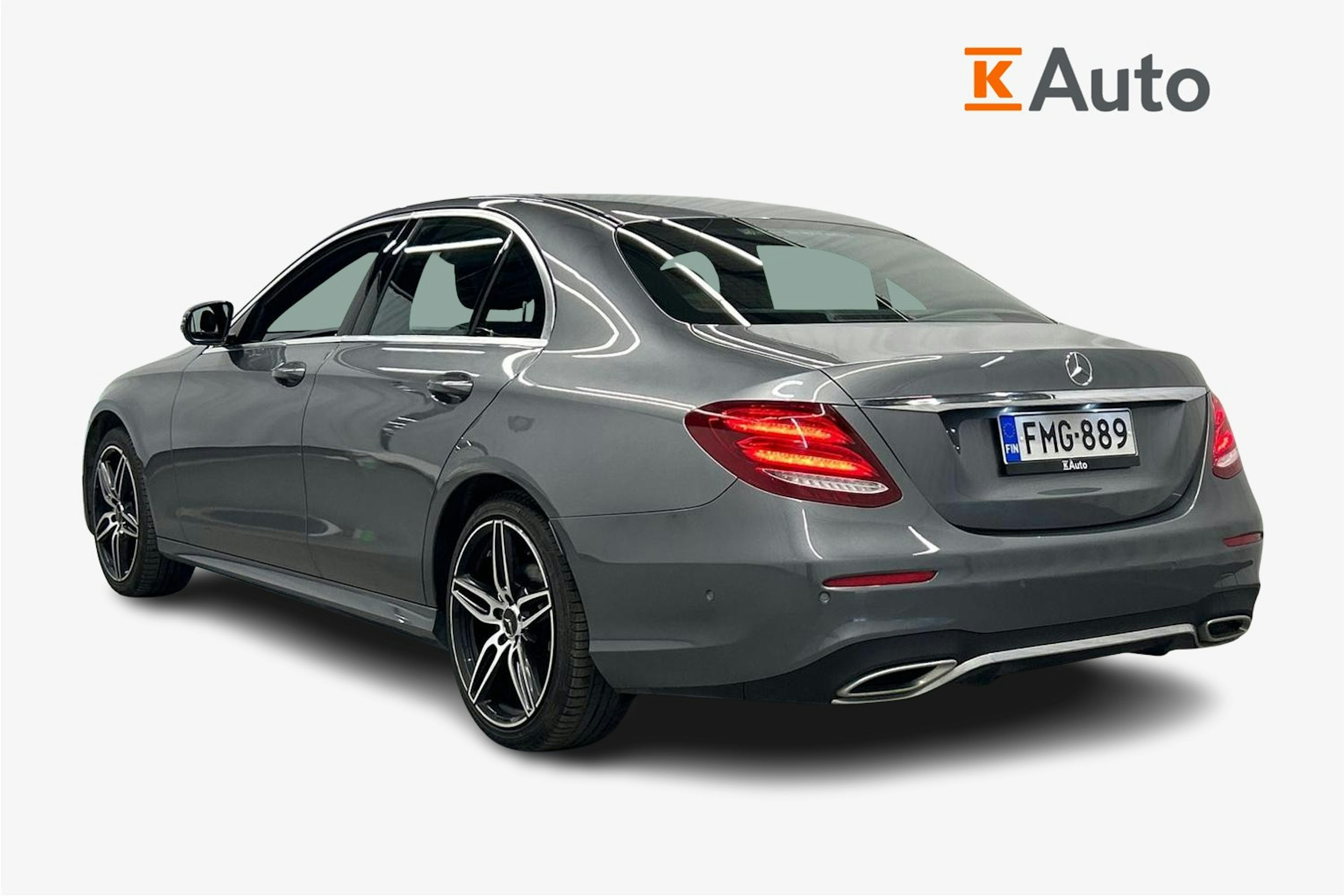harmaa Mercedes-Benz E 2016 kuva 2.