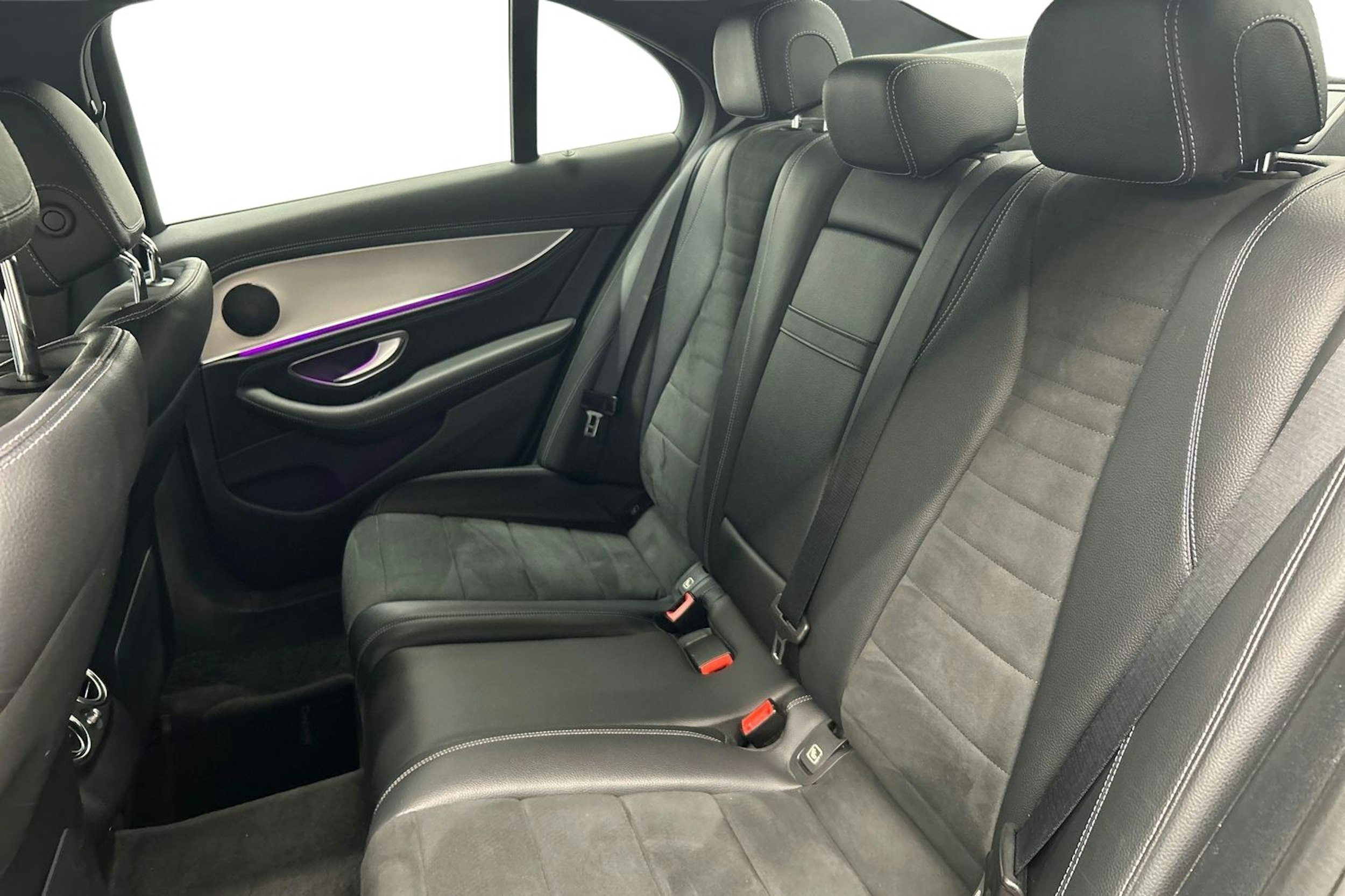 harmaa Mercedes-Benz E 2016 kuva 10.