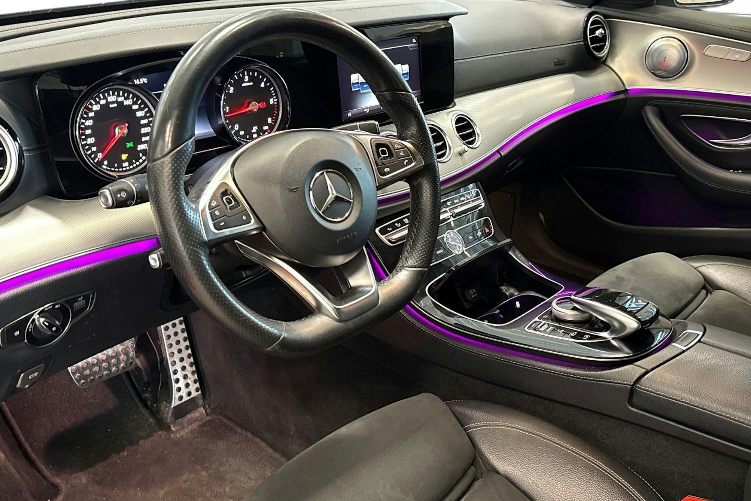 Mercedes-Benz E 2016 kuva 7.