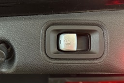 Mercedes-Benz E 2016 kuva 16.