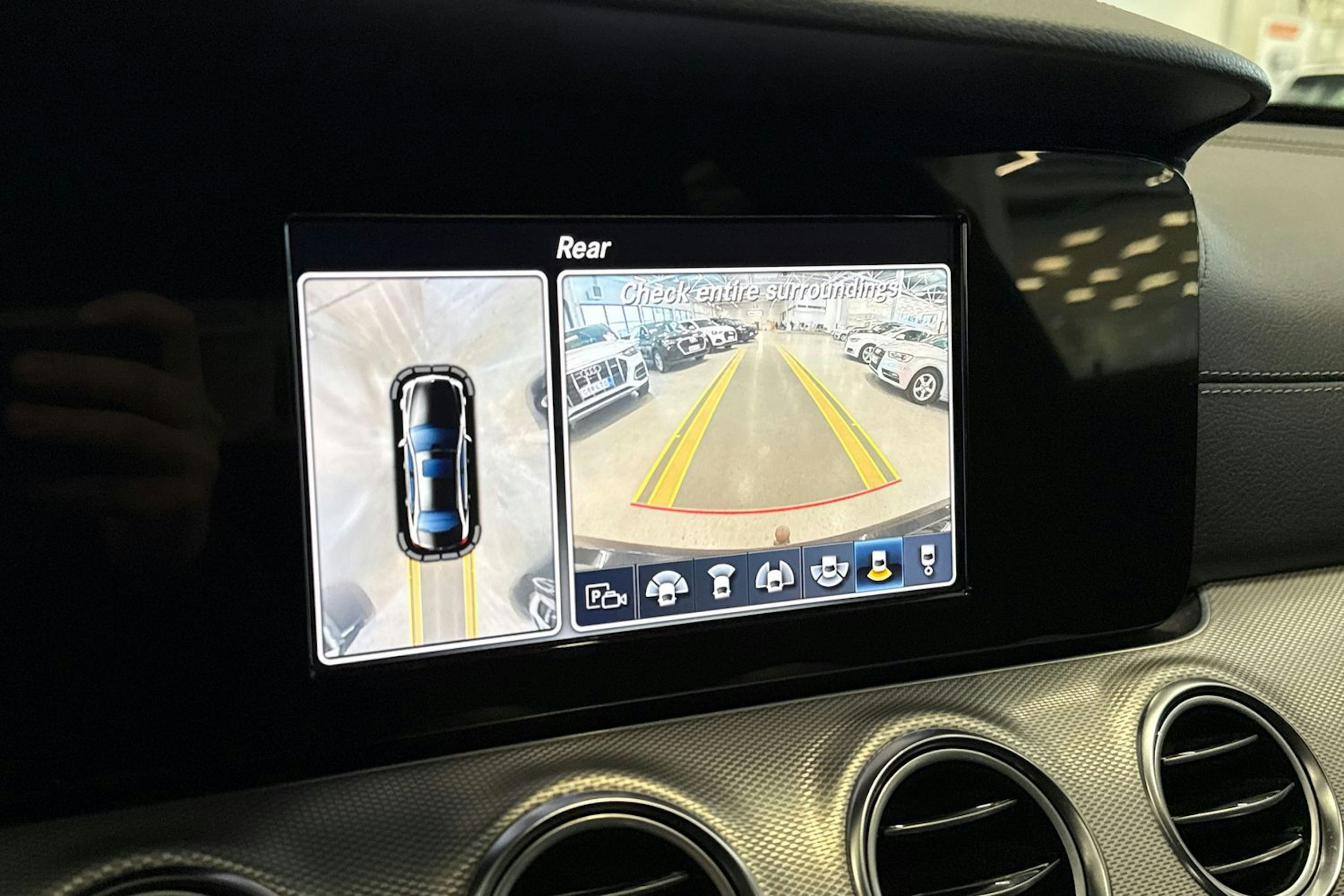 Mercedes-Benz E 2016 kuva 24.