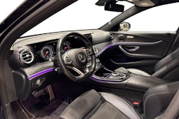 Musta Mercedes-Benz E 2016 kuva 3.