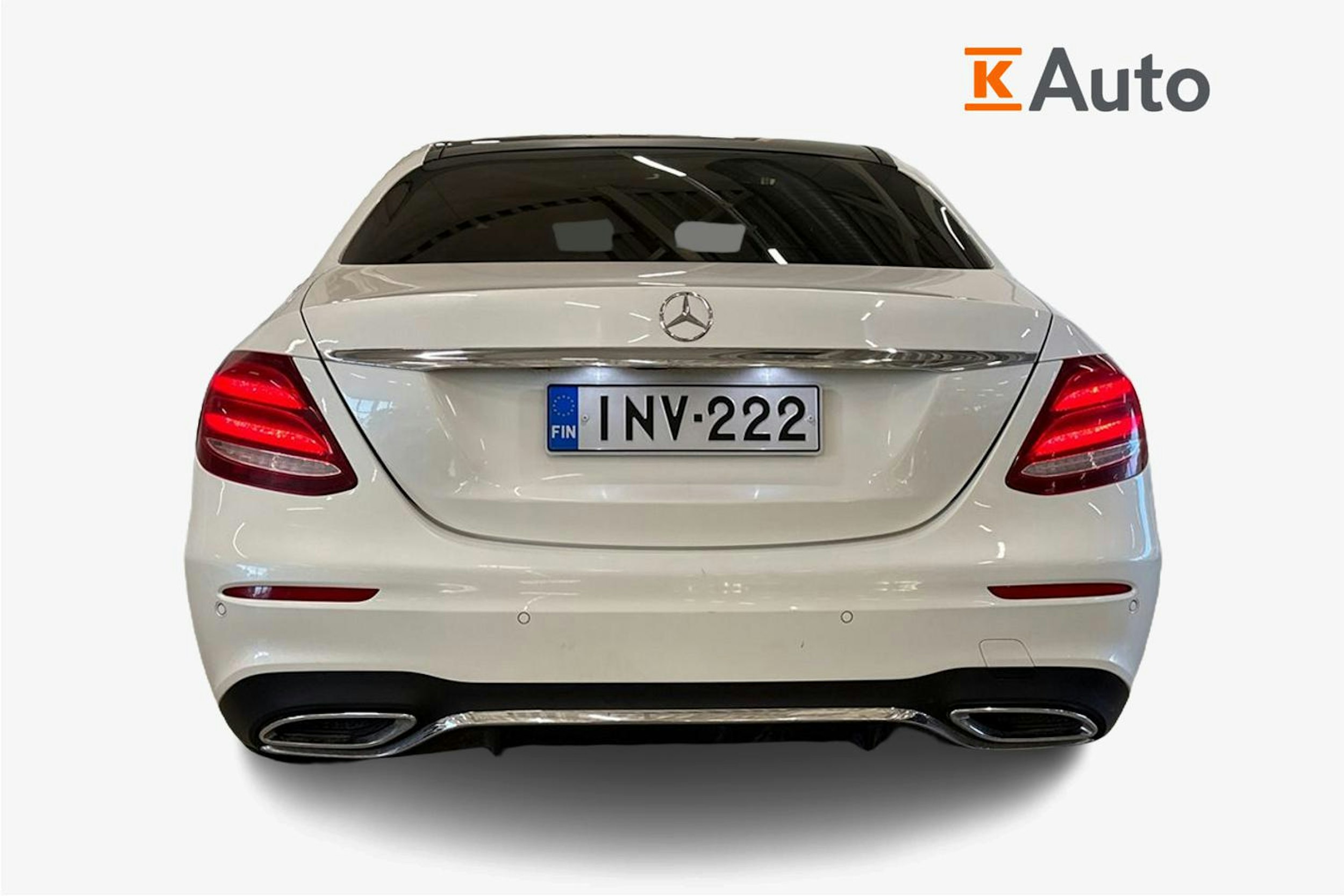 valkoinen Mercedes-Benz E 2016 kuva 3.