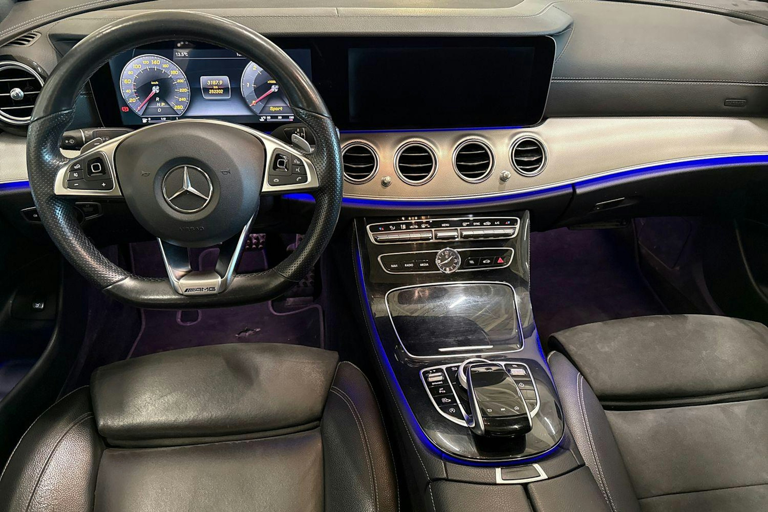 valkoinen Mercedes-Benz E 2016 kuva 7.